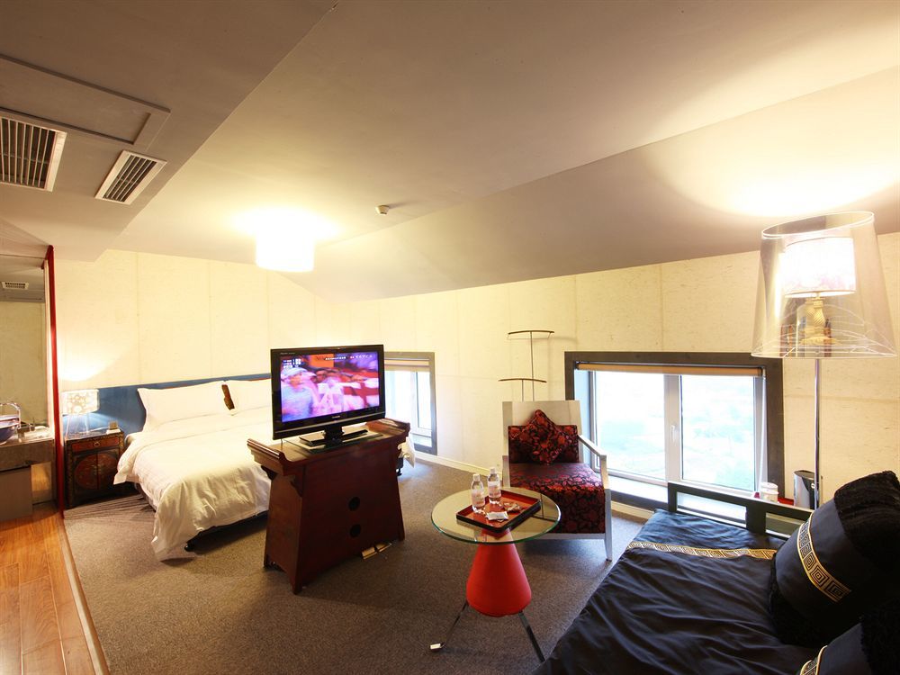 China Community Art Habitat Hotel Κινκντάο Εξωτερικό φωτογραφία